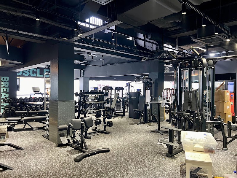 24/7 FITNESS Elias Mall photo 2