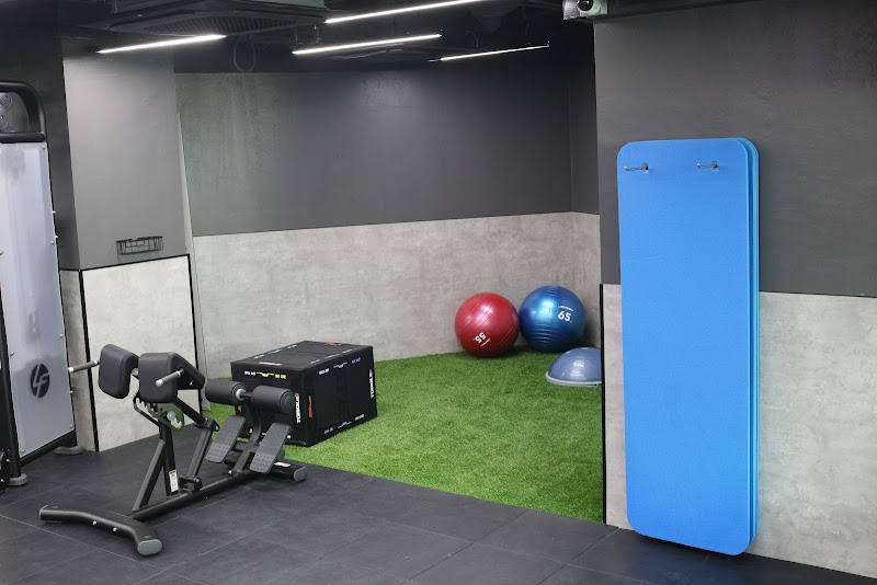 24/7 FITNESS Ulu Pandan CC photo 2