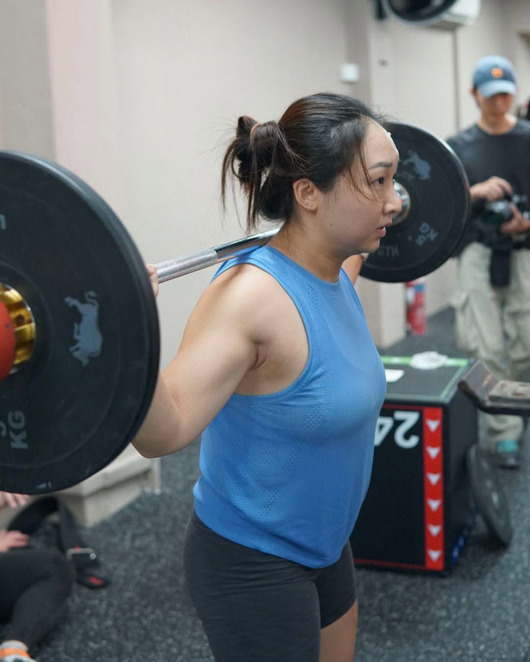 Before the lift comes the focus. Set up with intention, then commit