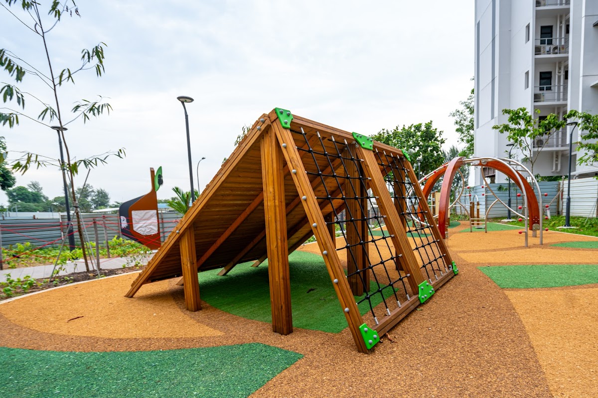 436 Punggol Point Crown Fitness Station