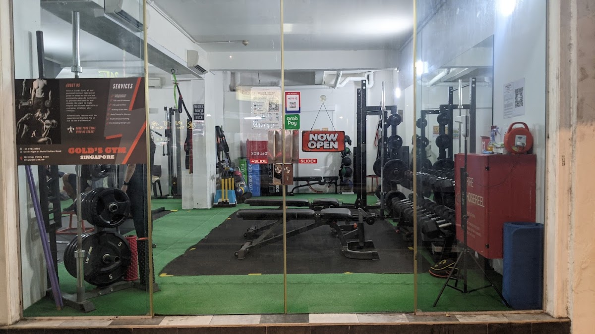 Gold's Gym Personal Training - River Valley